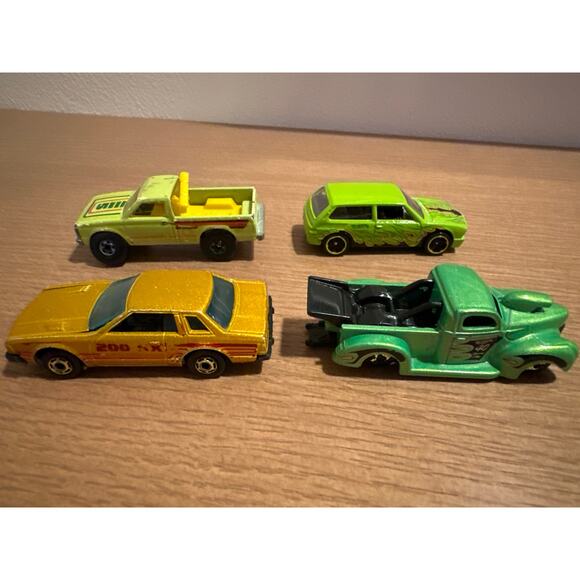 9 piece Hot Wheels Lot Variety of years and styles - Picture 5 of 7